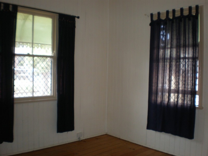 19 Taylor Street, Toowoomba QLD 4350