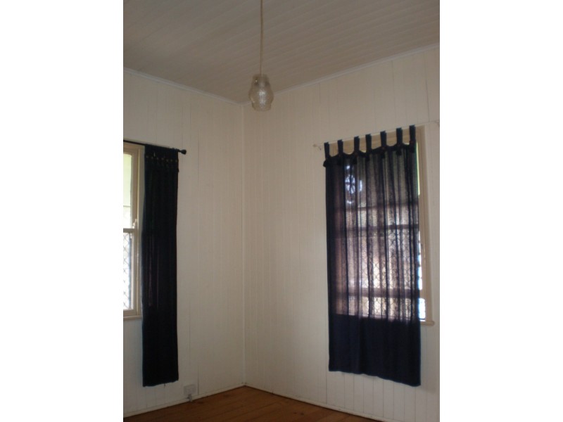 19 Taylor Street, Toowoomba QLD 4350