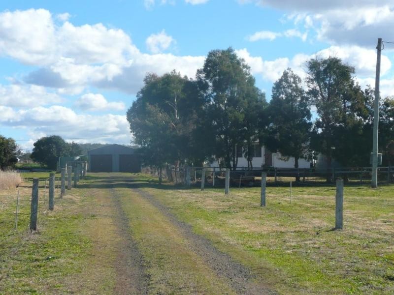 14484 New England Highway, Greenmount QLD 4359