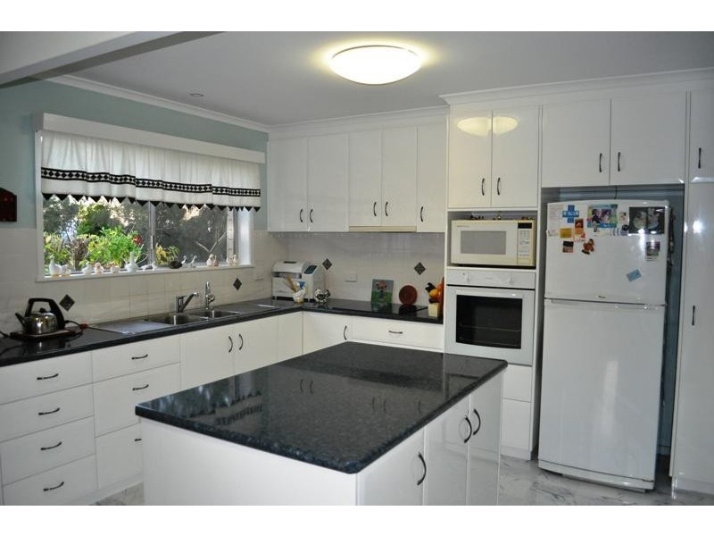 21 Meadows Drive, Withcott QLD 4352