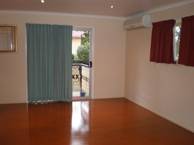 12 Girrawheen Street, Rangeville QLD 4350