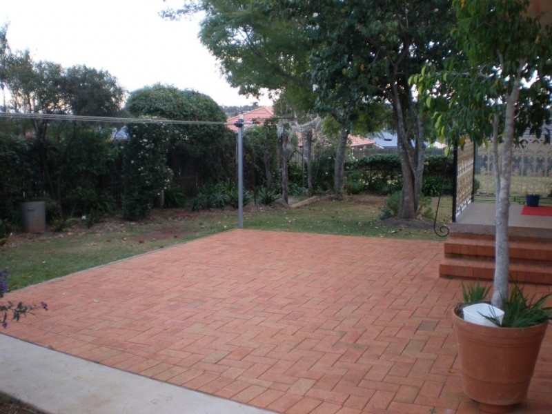 12 Girrawheen Street, Rangeville QLD 4350