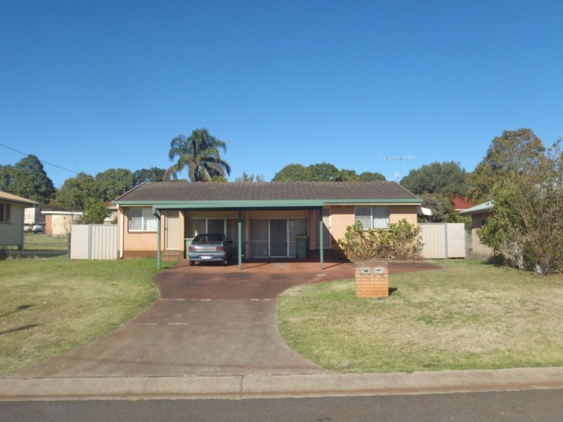 2/28 Boyes Street, Harristown QLD 4350