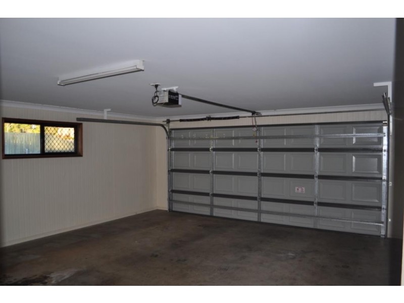 6 Lewis Street, Meringandan West QLD 4352