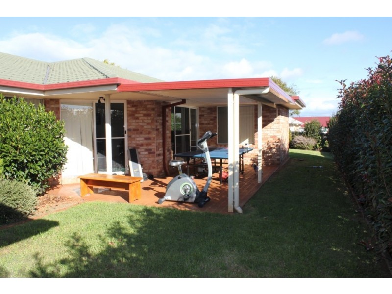 10 Paddington, Middle Ridge QLD 4350