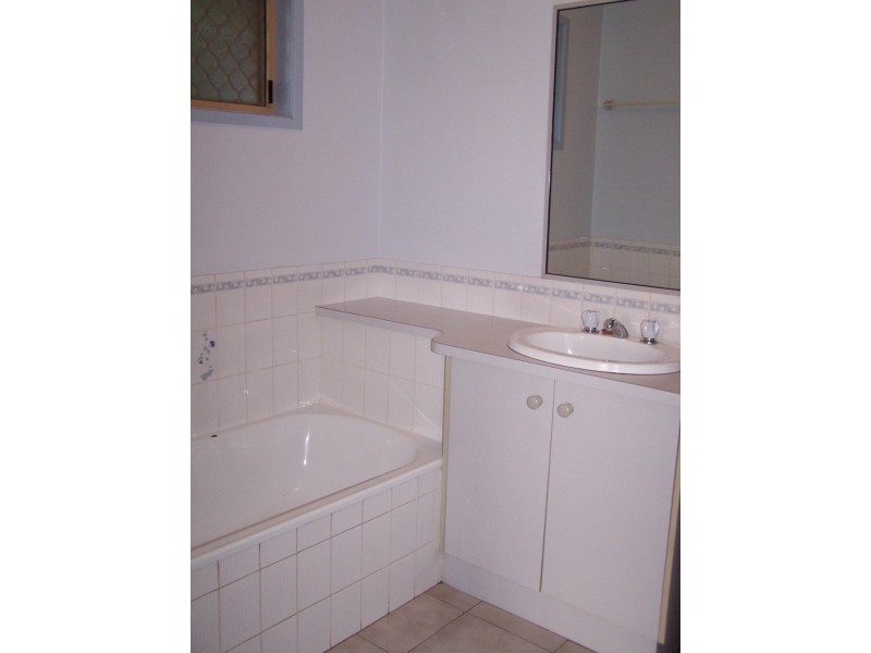 34 Banksia Street, Newtown QLD 4350