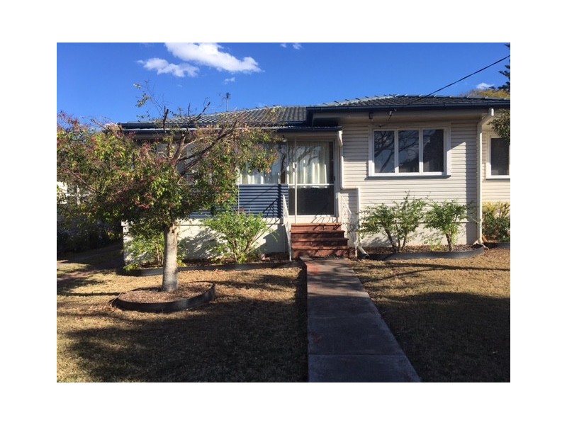 40 Bass Street, Centenary Heights QLD 4350