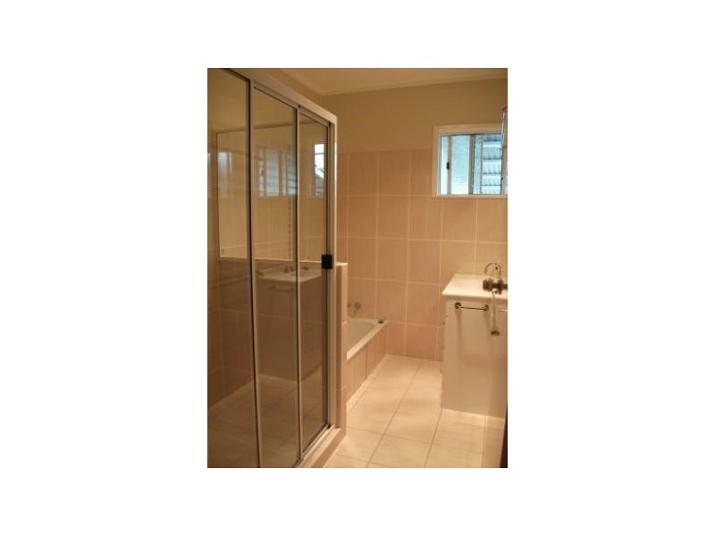 40 Bass Street, Centenary Heights QLD 4350