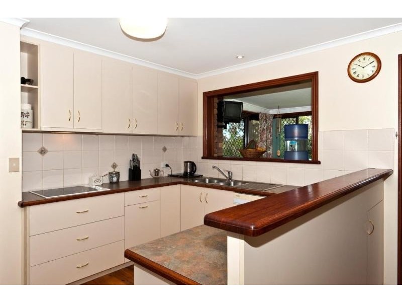 6 Fawngrove Drive, Glenvale QLD 4350