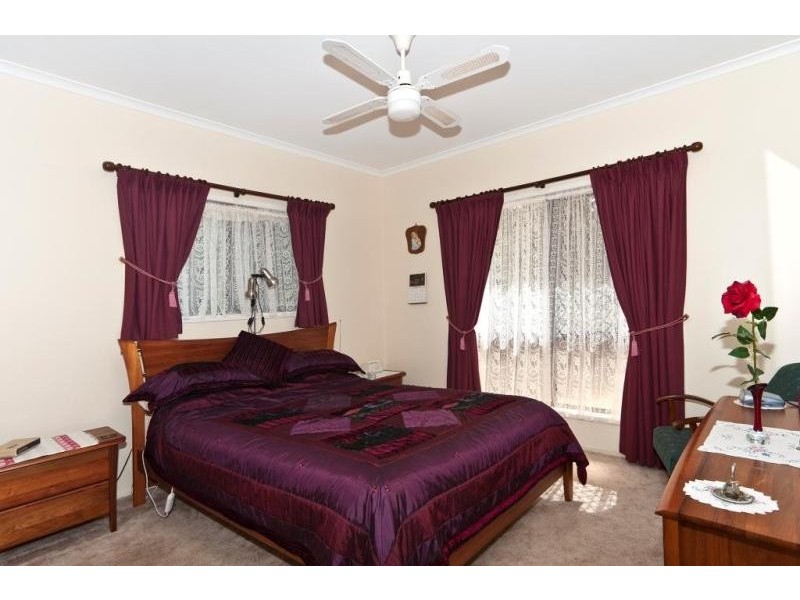 6 Fawngrove Drive, Glenvale QLD 4350