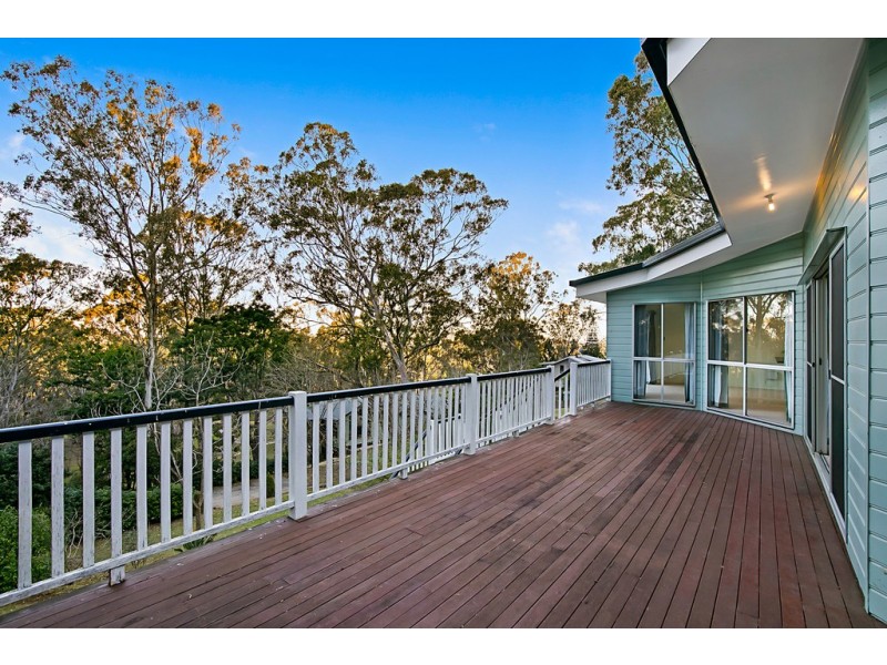 11 Dippel Street, Middle Ridge QLD 4350