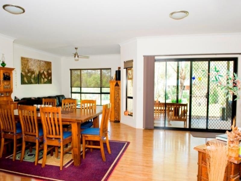 9 Karingal Court, Glenvale QLD 4350