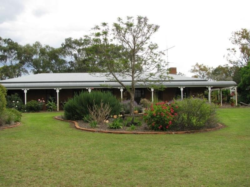 105 Ciesiolka Road, Aubigny, Oakey QLD 4401