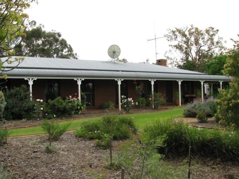 105 Ciesiolka Road, Aubigny, Oakey QLD 4401