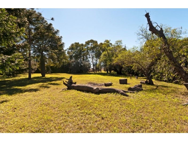 937 Cambooya Felton Road, Cambooya QLD 4358