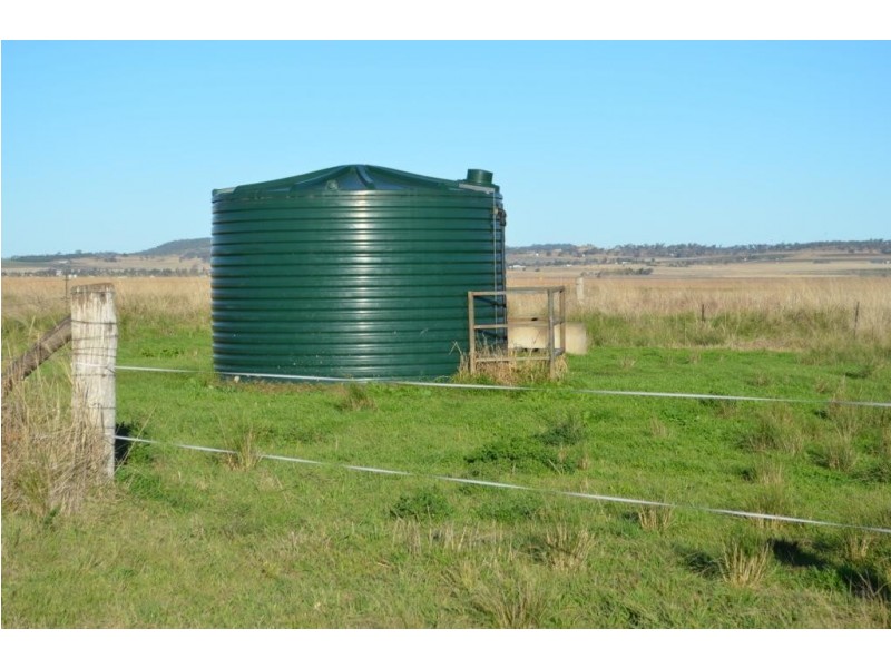 937 Cambooya Felton Road, Cambooya QLD 4358