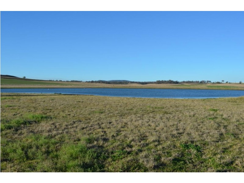 937 Cambooya Felton Road, Cambooya QLD 4358