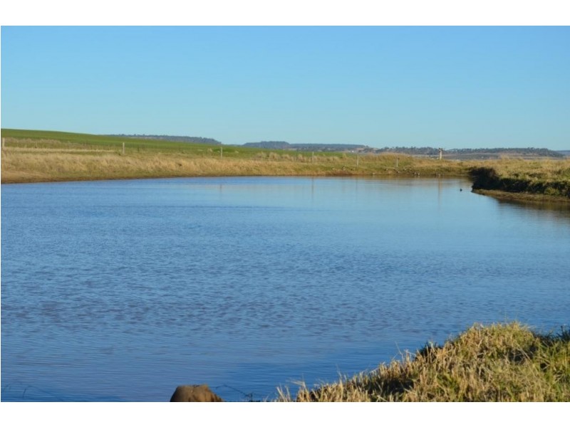 937 Cambooya Felton Road, Cambooya QLD 4358