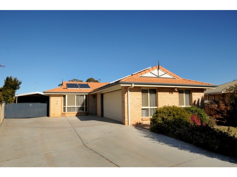 4 Freyling Court, Kearneys Spring QLD 4350