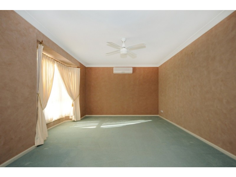 4 Freyling Court, Kearneys Spring QLD 4350