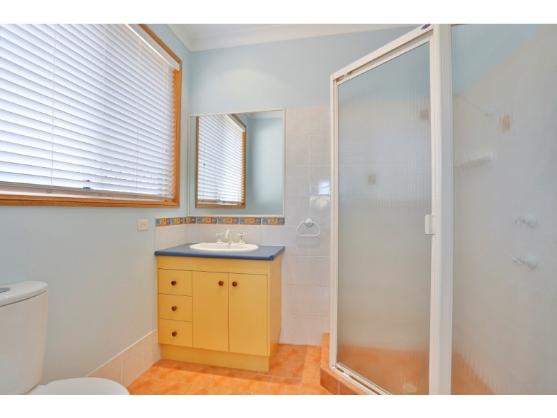 8 St Andrews Court, Middle Ridge QLD 4350