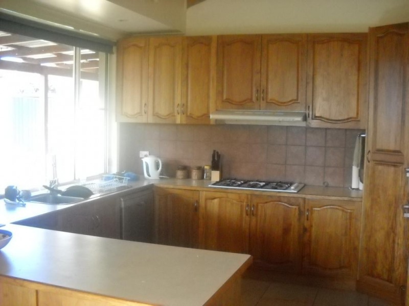 10 Vanham Close, Middle Ridge QLD 4350