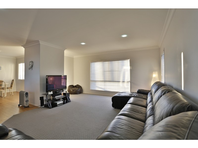 34 Whitman Street, Westbrook QLD 4350