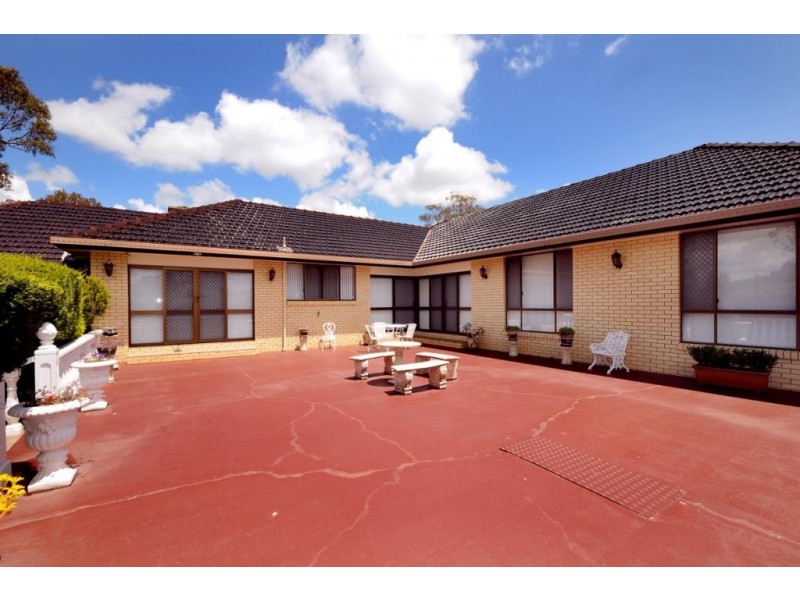 1 Abif Street, Cotswold Hills QLD 4350