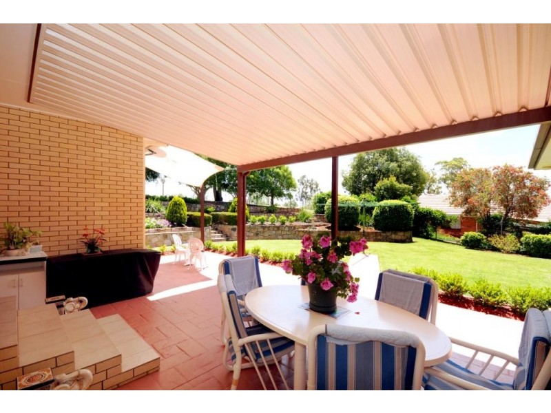 1 Abif Street, Cotswold Hills QLD 4350