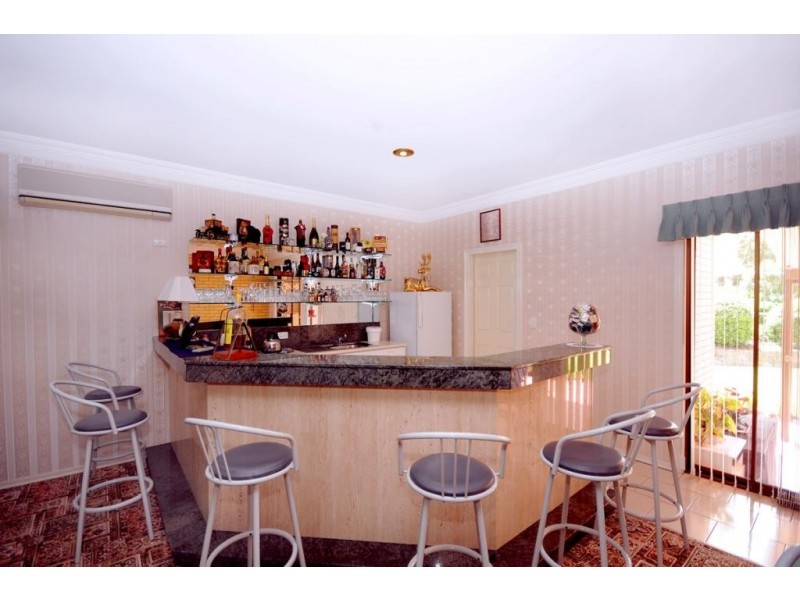 1 Abif Street, Cotswold Hills QLD 4350