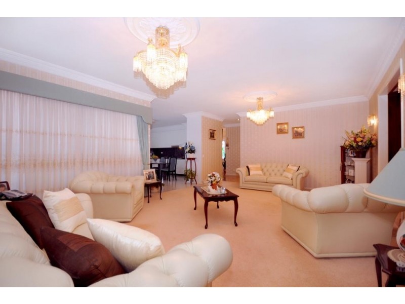 1 Abif Street, Cotswold Hills QLD 4350