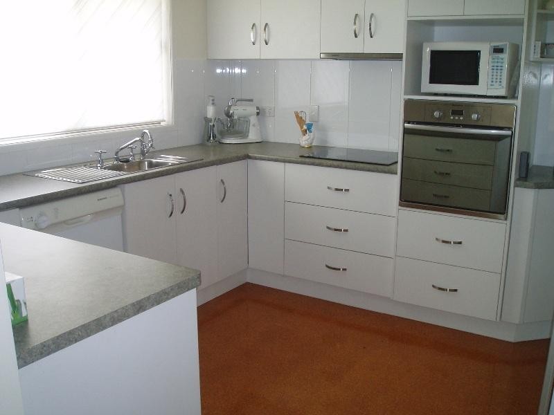 6 Jimbour Drive, Newtown QLD 4305