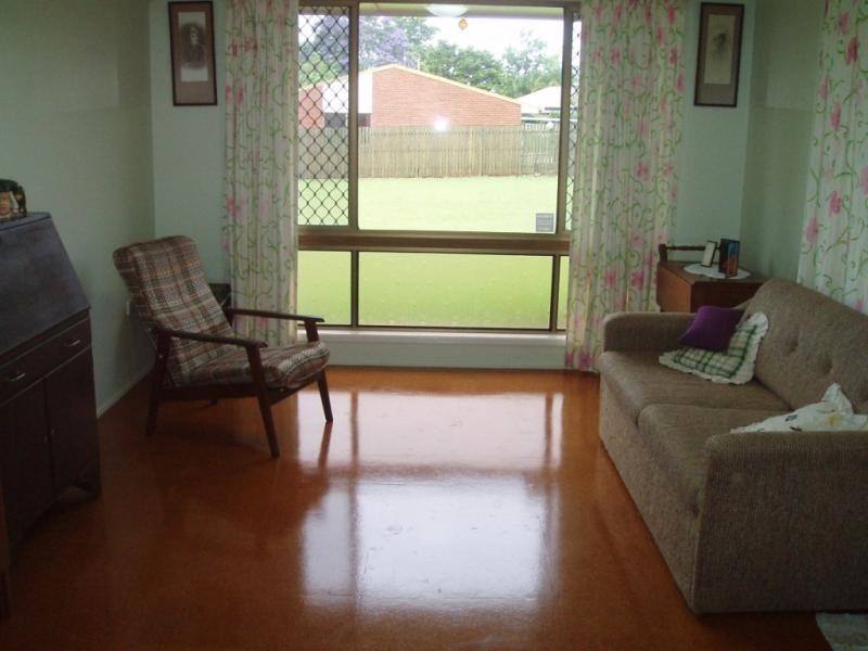 6 Jimbour Drive, Newtown QLD 4305