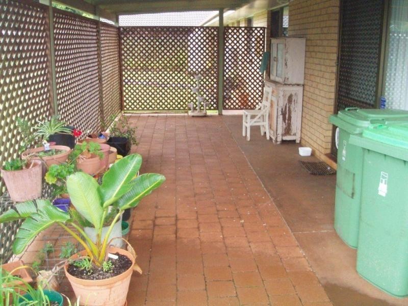 6 Jimbour Drive, Newtown QLD 4305