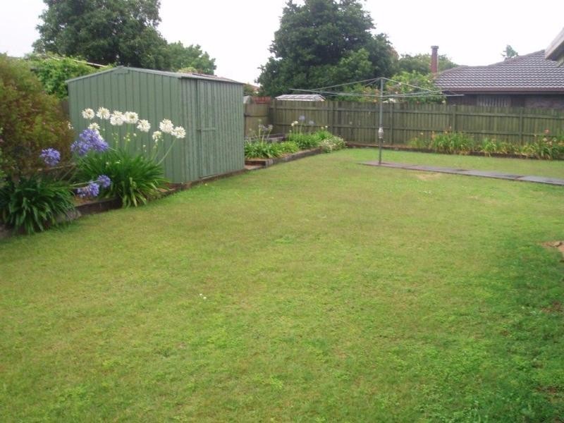 6 Jimbour Drive, Newtown QLD 4305