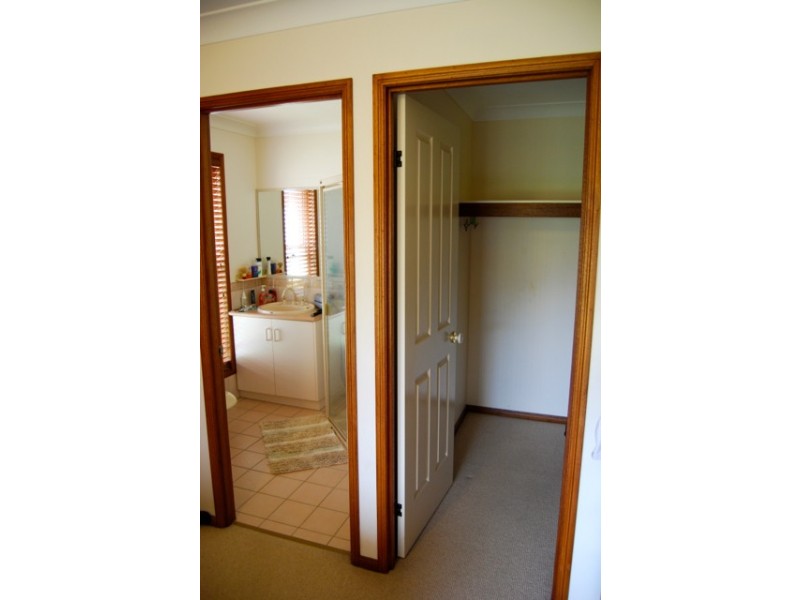 14 Elvery Court, Middle Ridge QLD 4350