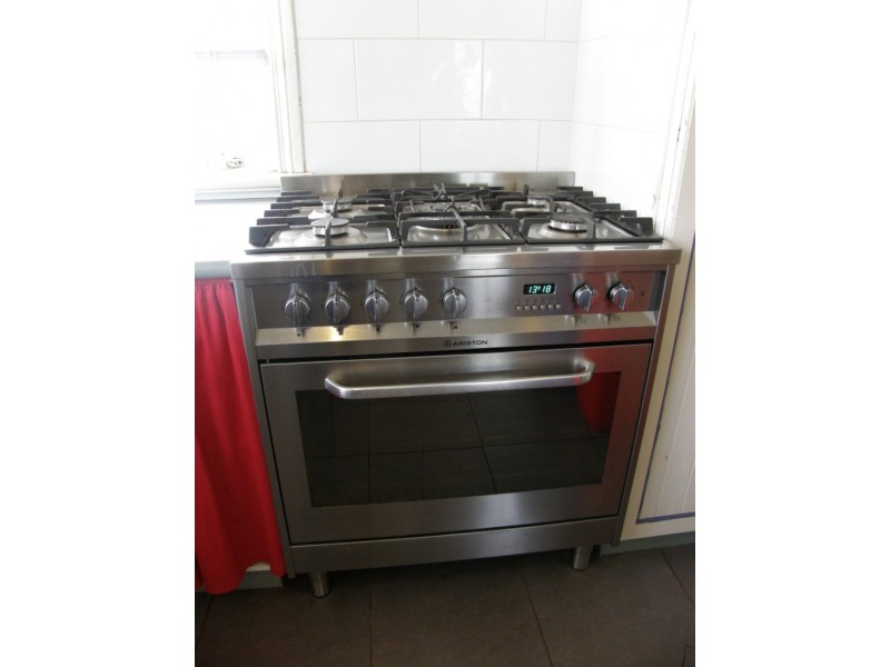 18 Eton Street, East Toowoomba QLD 4350