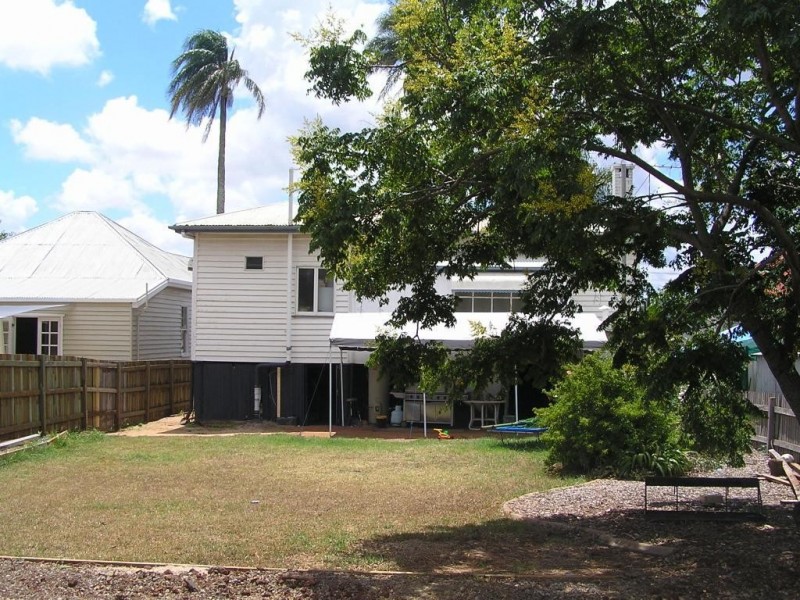 18 Eton Street, East Toowoomba QLD 4350