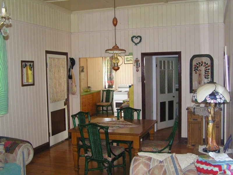 18 Eton Street, East Toowoomba QLD 4350