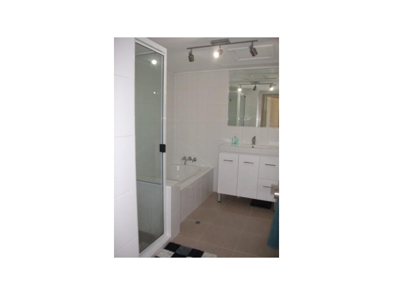 8/208 Hume Street, South Toowoomba QLD 4350