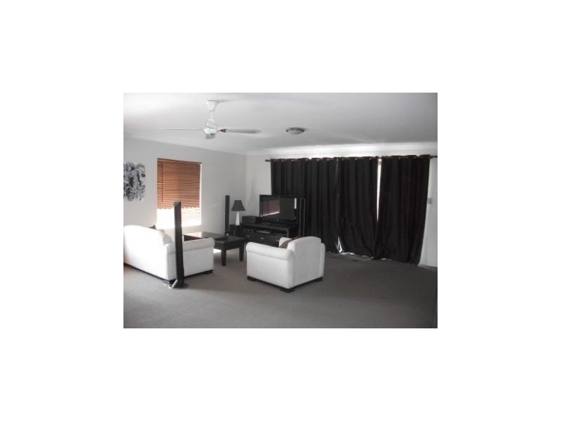 8/208 Hume Street, South Toowoomba QLD 4350