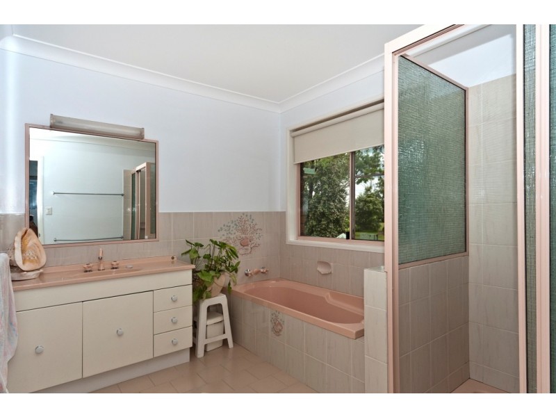 128 Old Homebush Road, Highfields QLD 4352