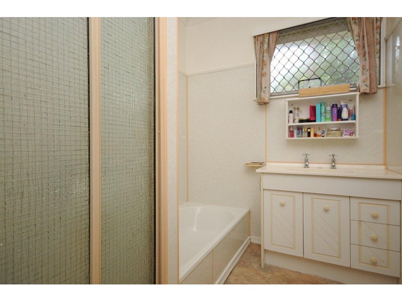 12 Barah Street, Rockville QLD 4350