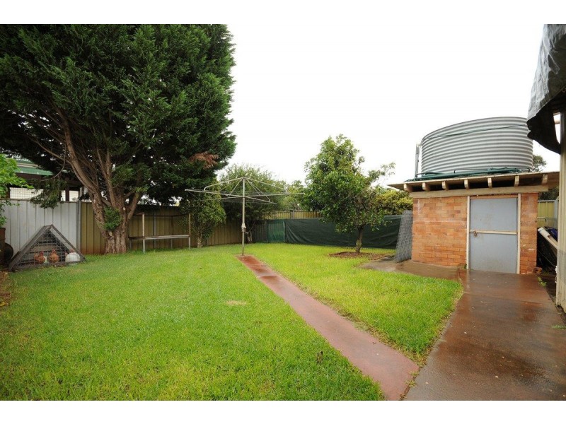 12 Barah Street, Rockville QLD 4350