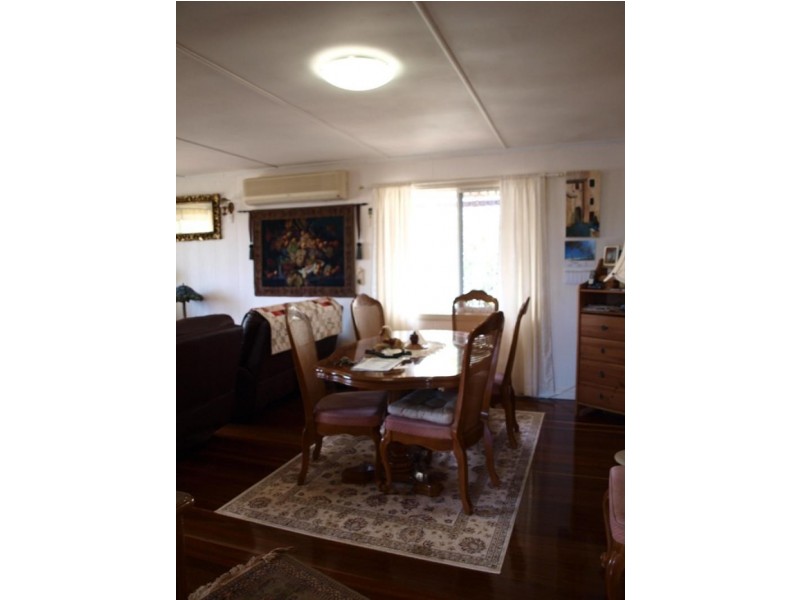 25 Welcombe Avenue, Rockville QLD 4350