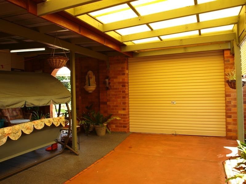 25 Welcombe Avenue, Rockville QLD 4350