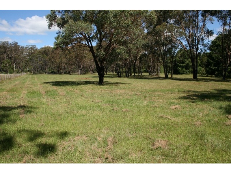 8487 New England Highway, Hampton QLD 4352