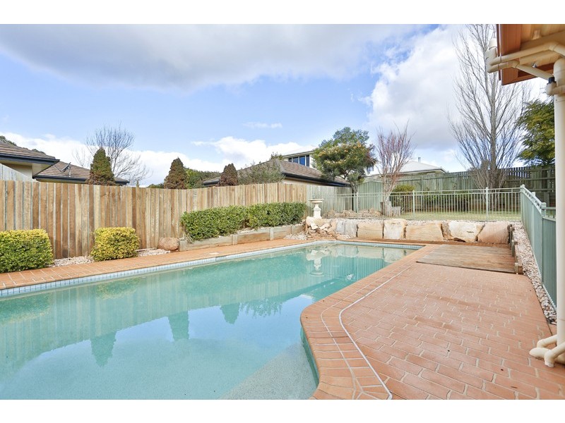 8 St Andrews Court, Middle Ridge QLD 4350