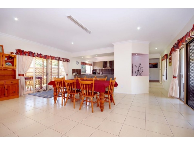 4 Hayle Court, Highfields QLD 4352
