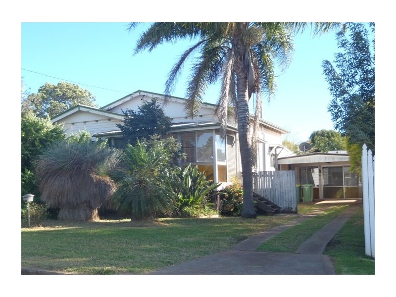 17 Hamwood Street, Newtown QLD 4350